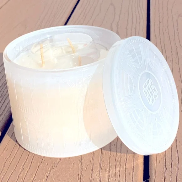 ⭐️SOLD OUT⭐️🆕 “ICED BUTTERCREAM” HARRY SLATKIN HOMEWORX 3 WICK, 14oz CANDLE NWT - Picture 6 of 6